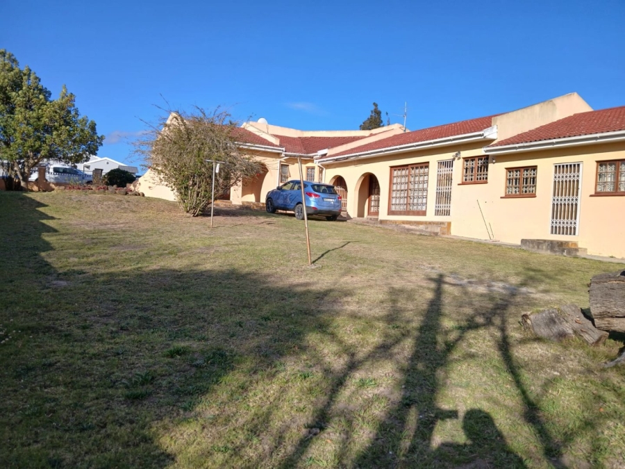 5 Bedroom Property for Sale in King Williams Town Ext 30 Eastern Cape